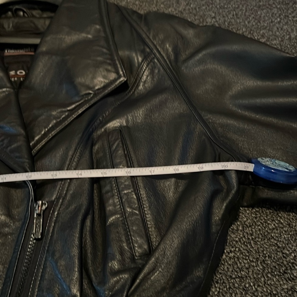 Wilson, leather coat size medium - Picture 12 of 13